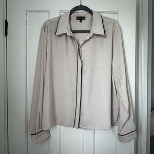 Vince Camuto Cream Blouse with Black Trim